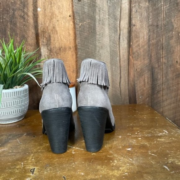 Joie Grey Suede Fringe Booties - Size 36 1/2 - US 6 - Picture 12 of 13